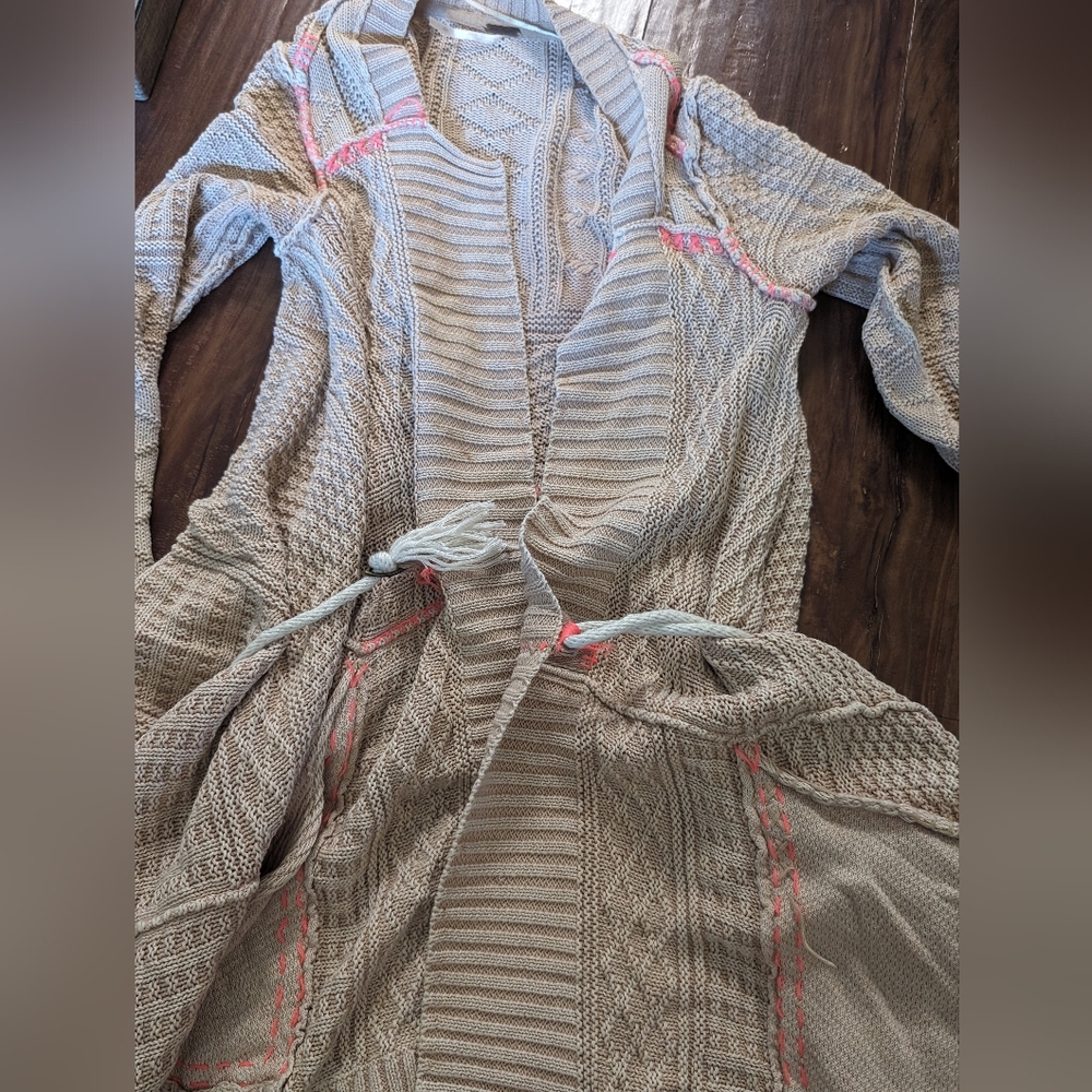 FREE PEOPLE/ OVERSIZED SIZE SMALL